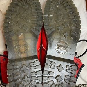 Red Vegetarian Shoes Combat Boots NWOT Size 10